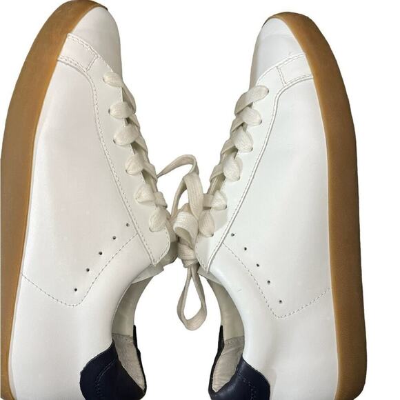 Banana Republic White Leather Sneaker Lace Up Tan Bottom Black Ankle Pull - Picture 2 of 6